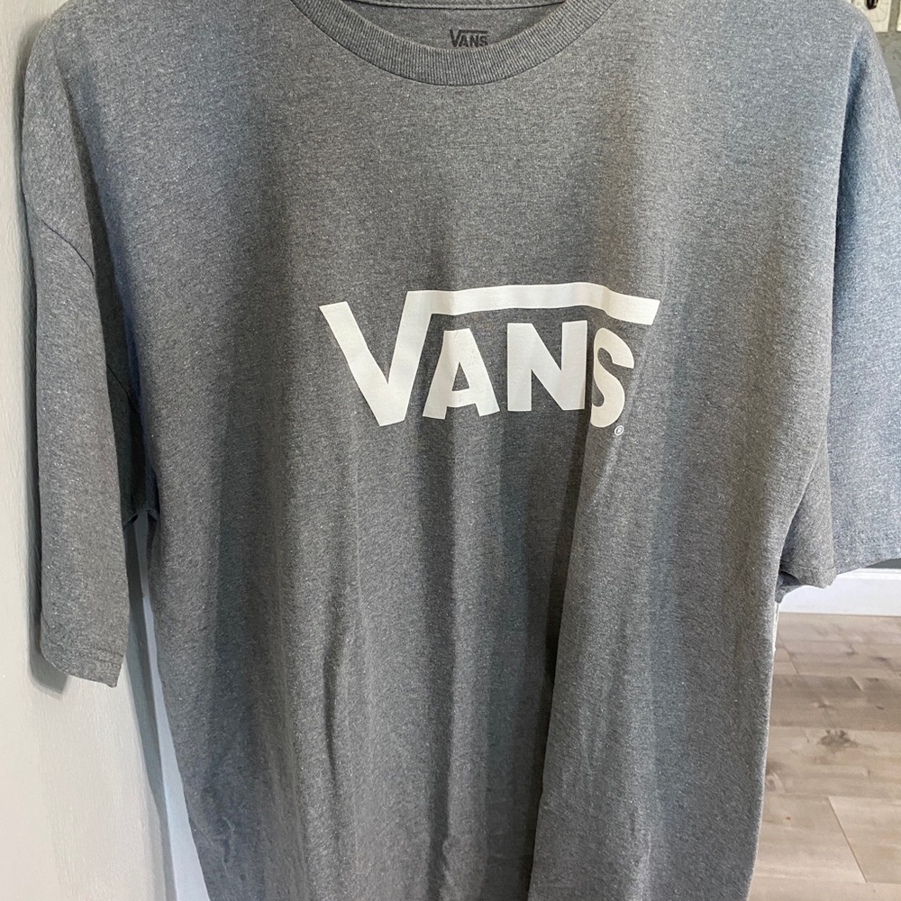 Men’s Vans tee